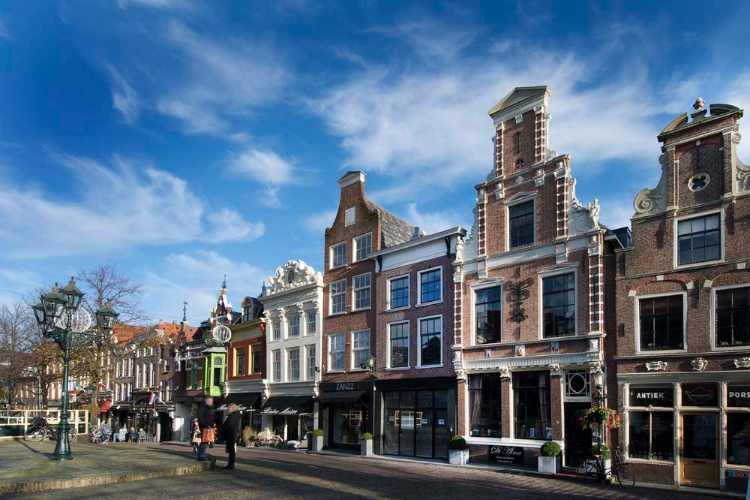 18 gemeenten kunnen door verhoogd budget Volkshuisvestingsfonds aan de slag met woningverbetering in de meest kwetsbare gebieden in Nederland